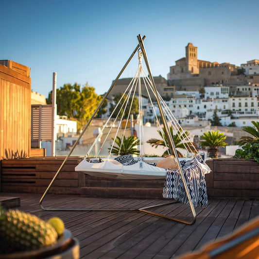 Le lit de jour suspendu CASANA